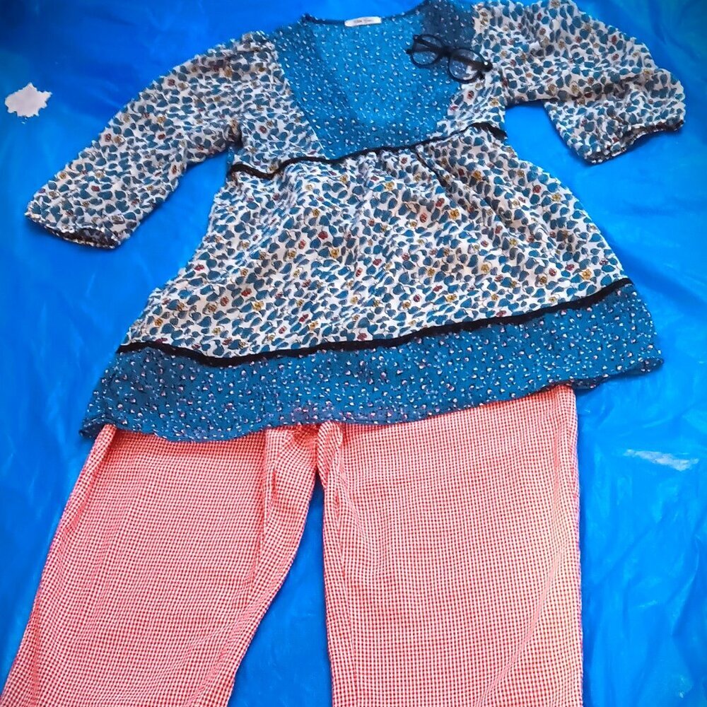 COTTAGECORE LOOSE SEERSUCKER RED & WHITE PANTS, SZ. 14 +PRINT GRANNY BLOUSE, LG